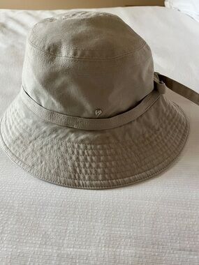 HELEN KAMINSKI Light Taupe Bucket Hat with Back Tie Detail, 100% Cotton
